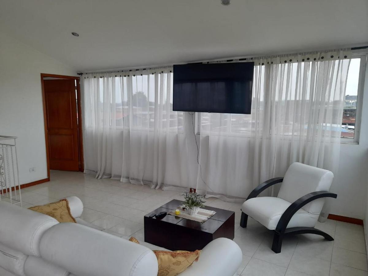 Oasis Del Norte Apartment *